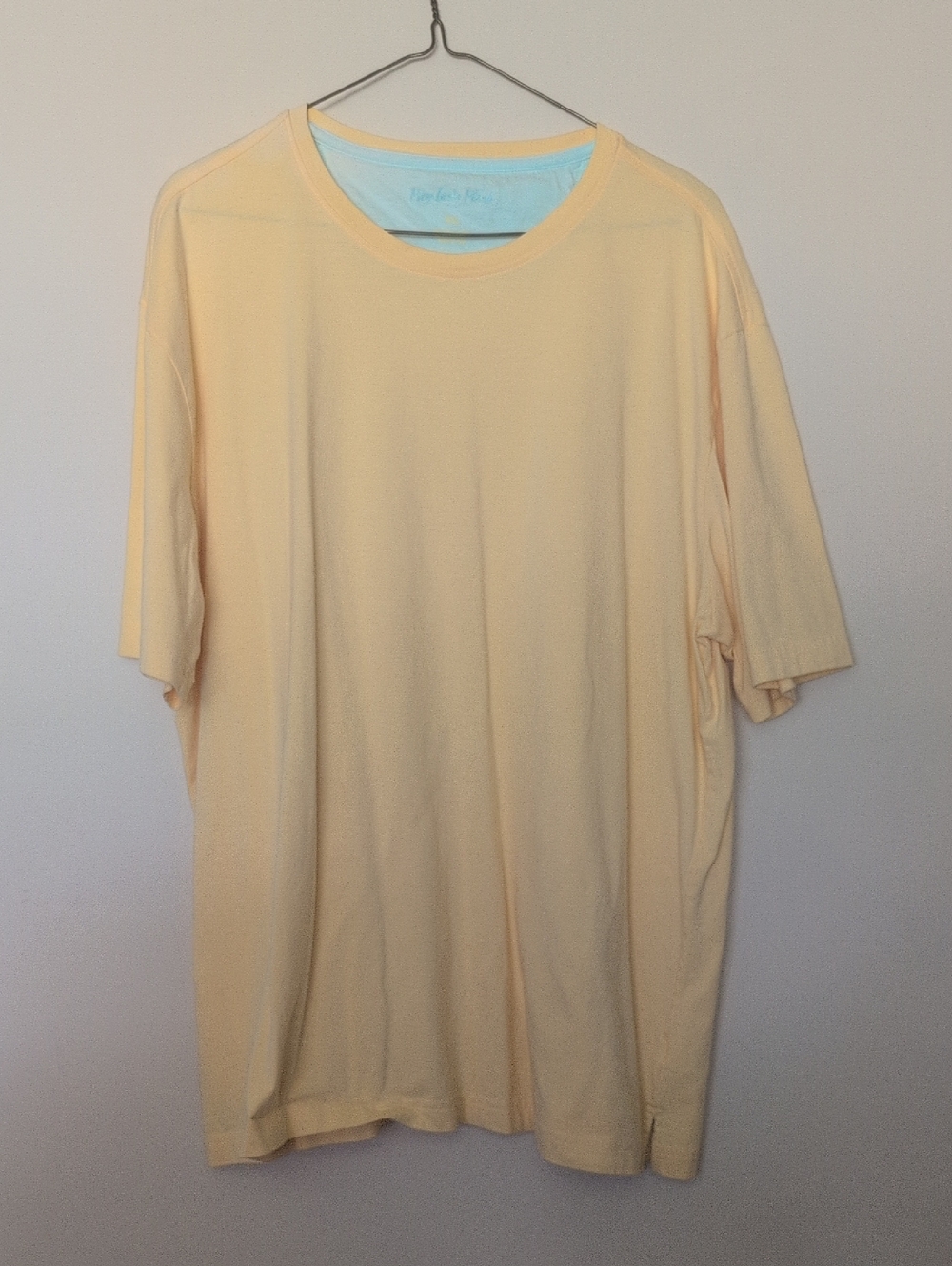 Women’s Short Sleeve Crewneck Tee - Pale Yellow